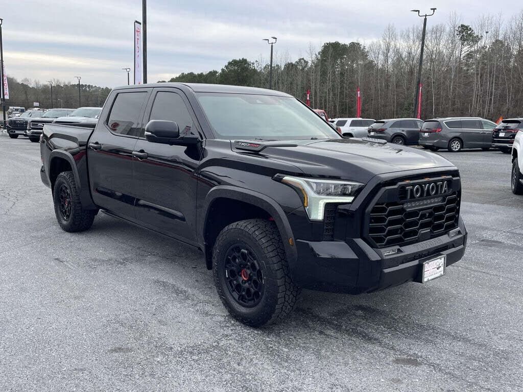 2025 TOYOTA Tundra