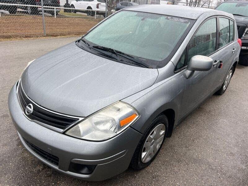 2011 NISSAN Versa