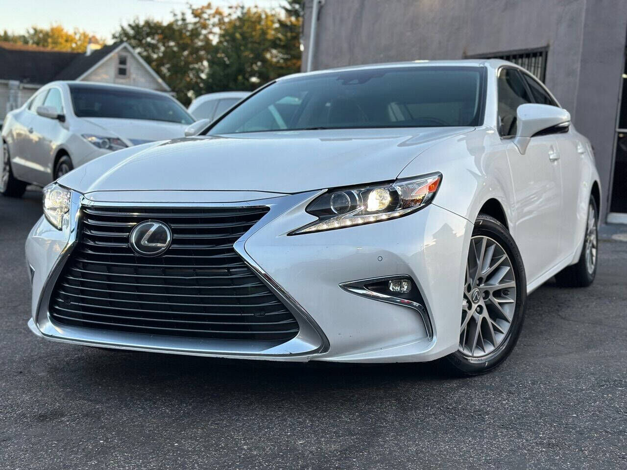 2018 LEXUS ES