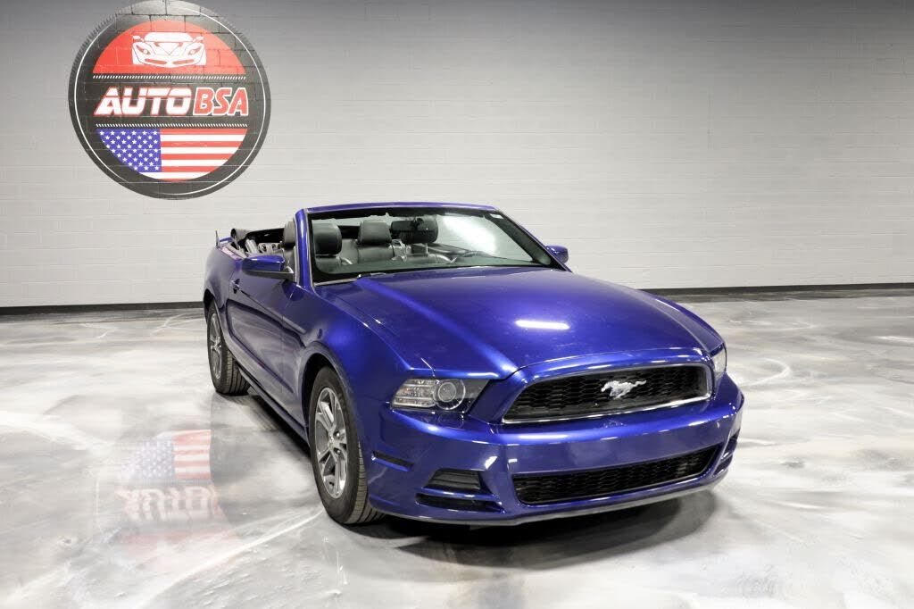 2013 FORD Mustang