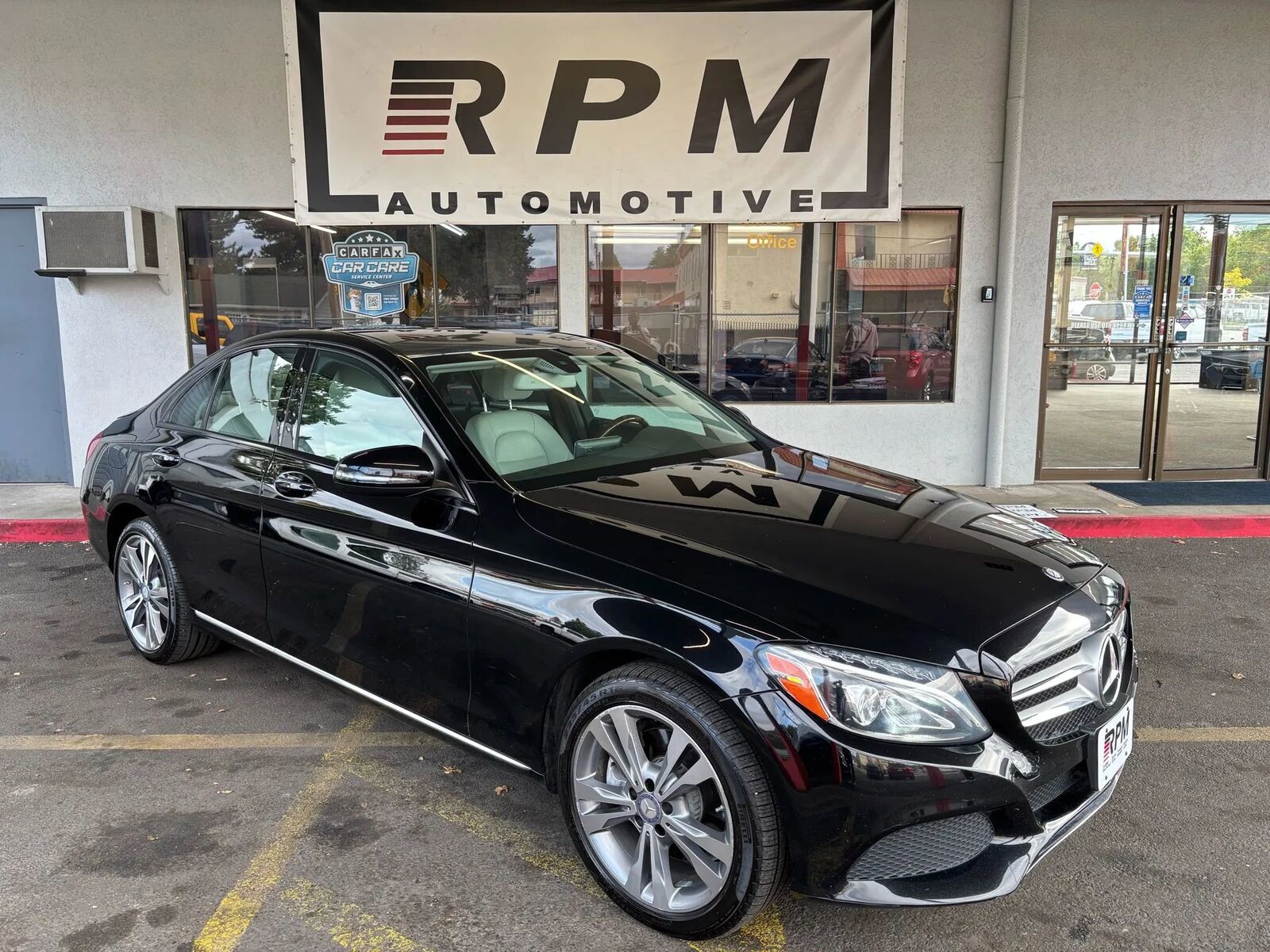 2017 MERCEDES-BENZ C-Class