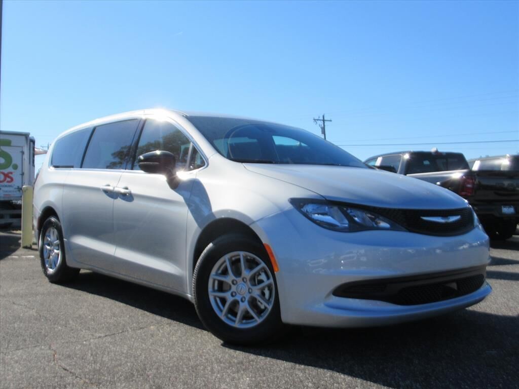 2026 CHRYSLER Voyager