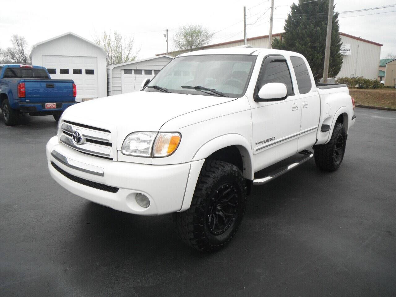 2004 TOYOTA Tundra