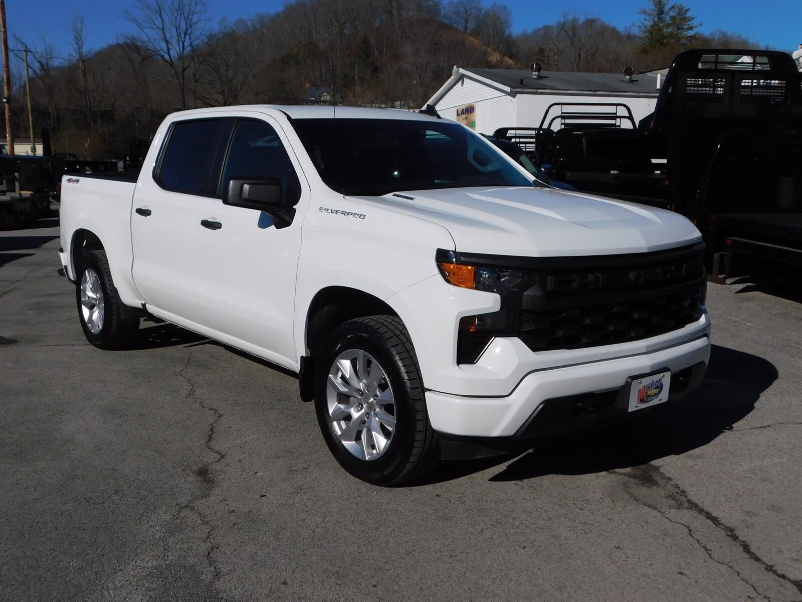 2024 CHEVROLET Silverado