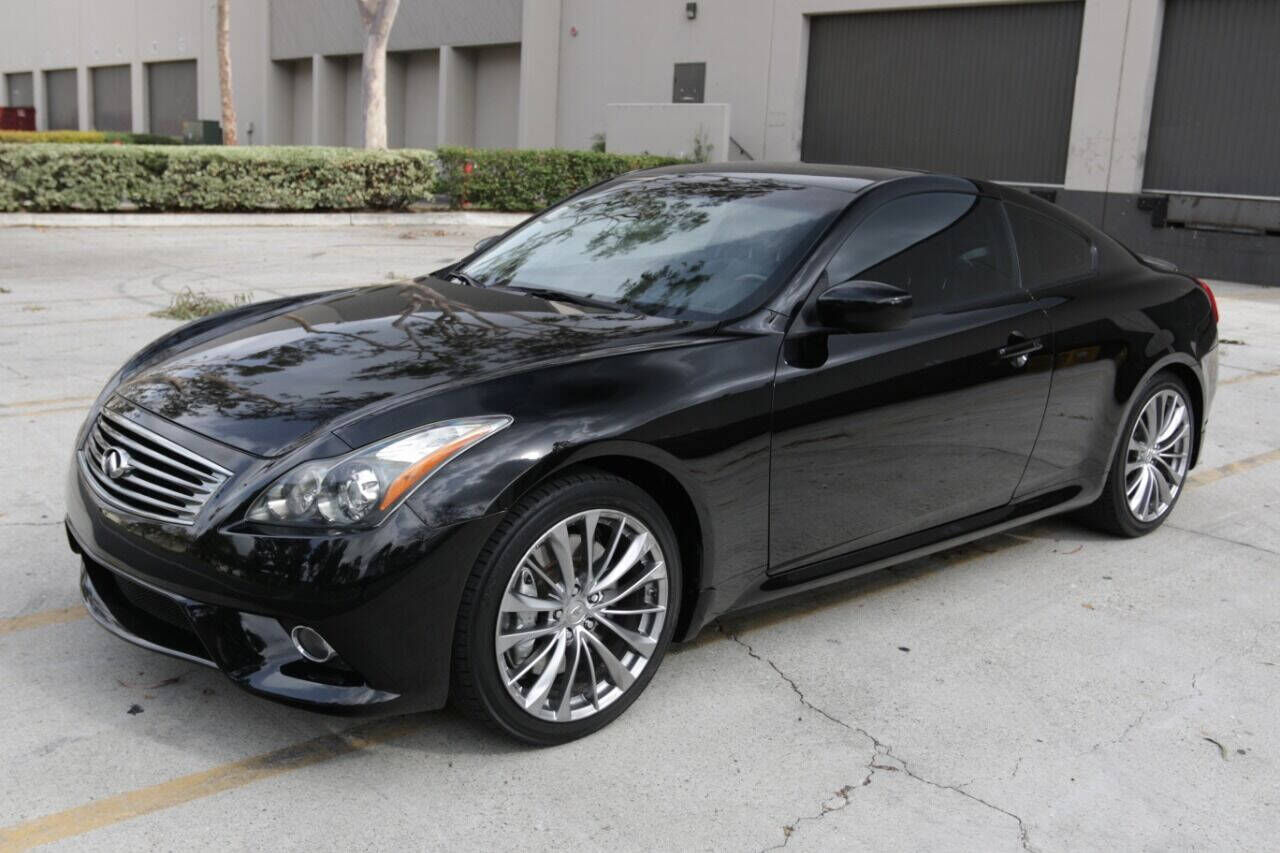 2011 INFINITI G37