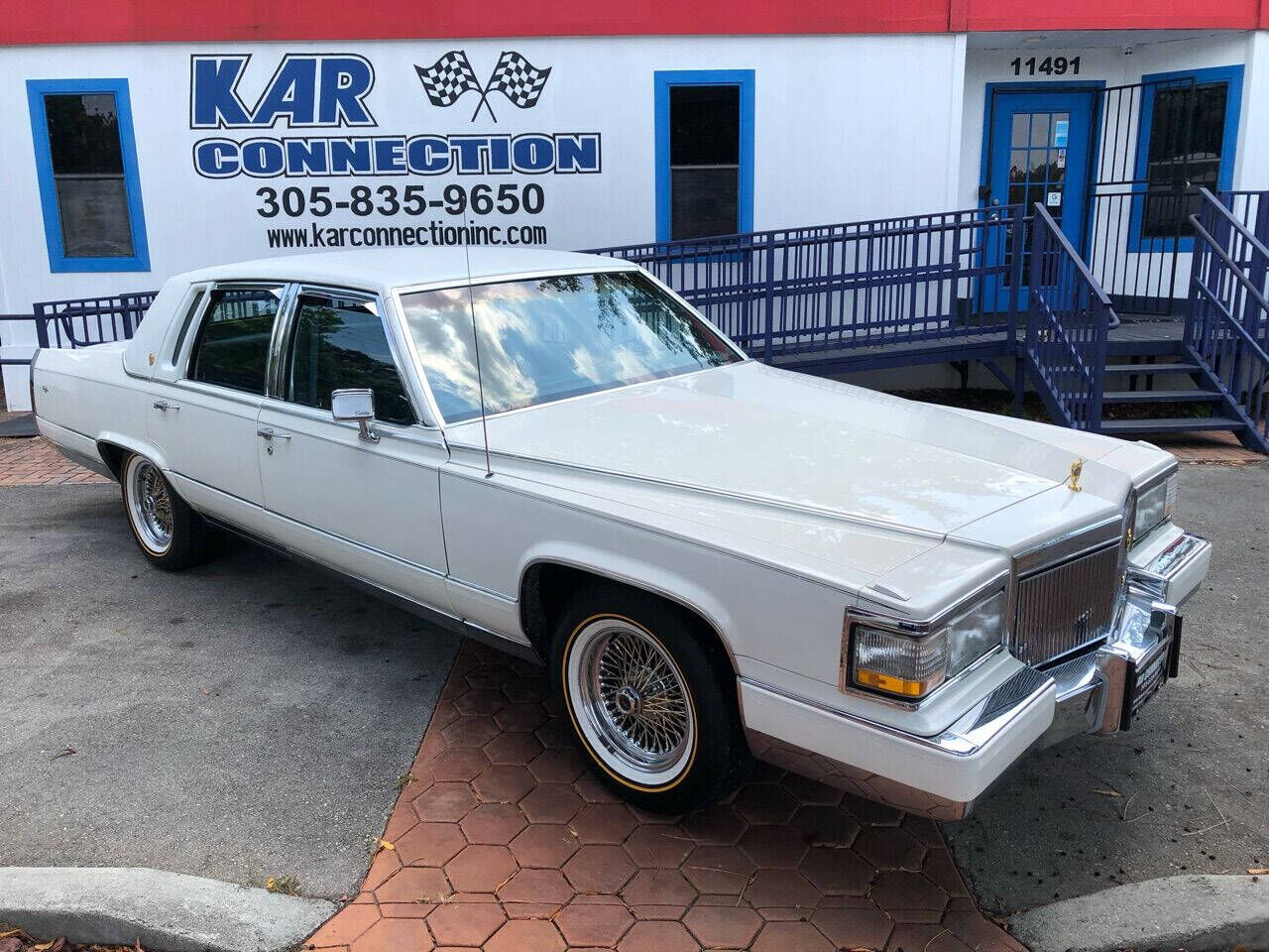 1991 CADILLAC Brougham