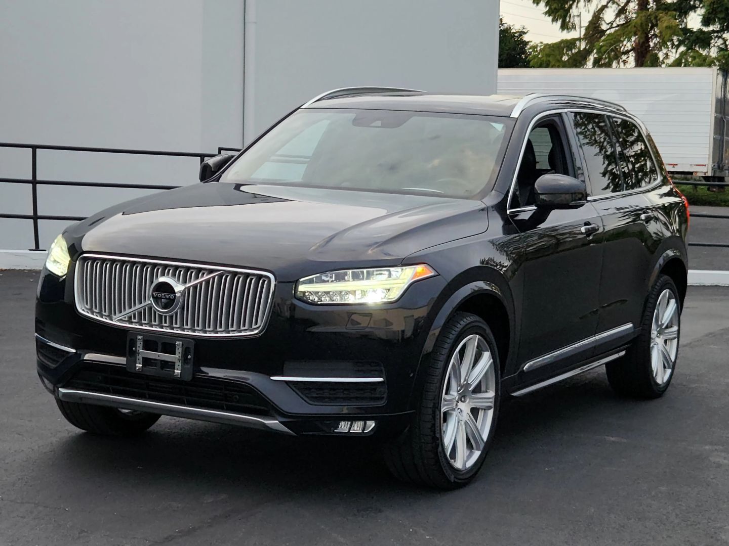 2016 VOLVO XC90
