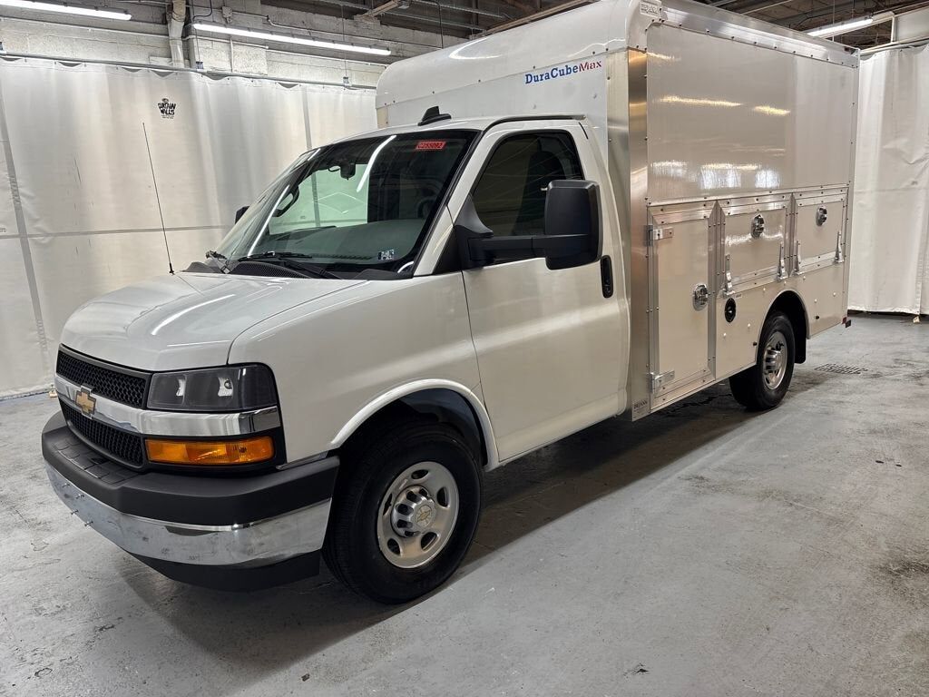 2025 CHEVROLET Express