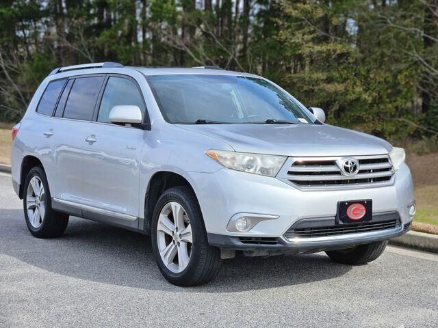 2013 TOYOTA Highlander