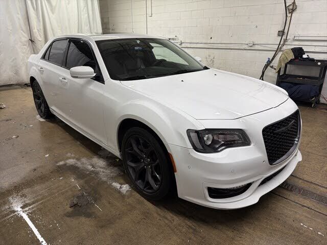 2022 CHRYSLER 300