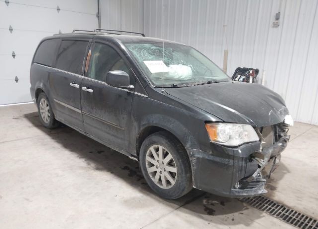 2015 CHRYSLER Town and Country