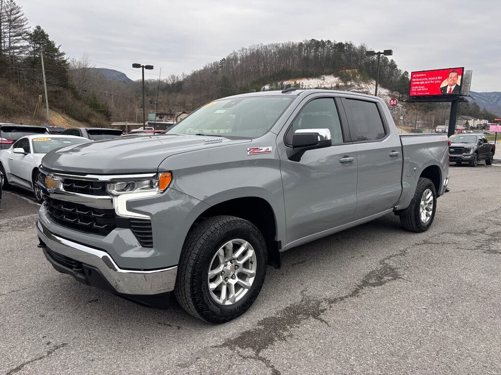 2024 CHEVROLET Silverado