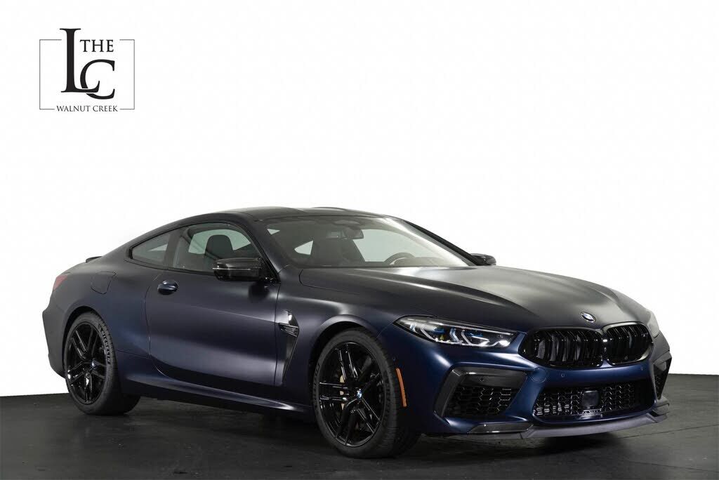 2025 BMW M8