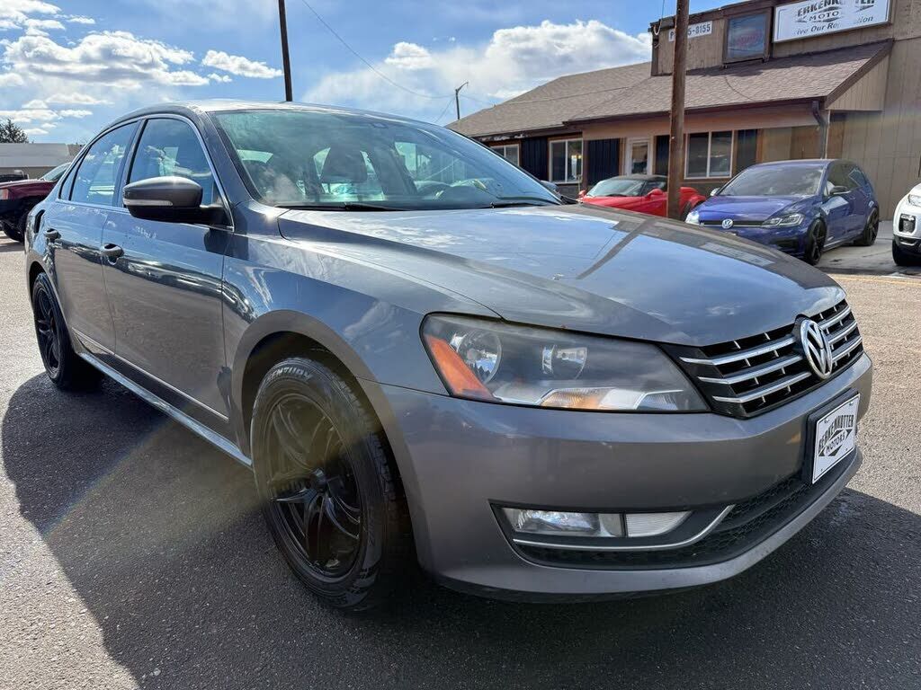 2014 VOLKSWAGEN Passat