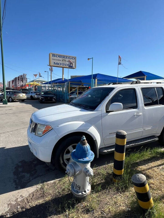 2005 NISSAN Pathfinder