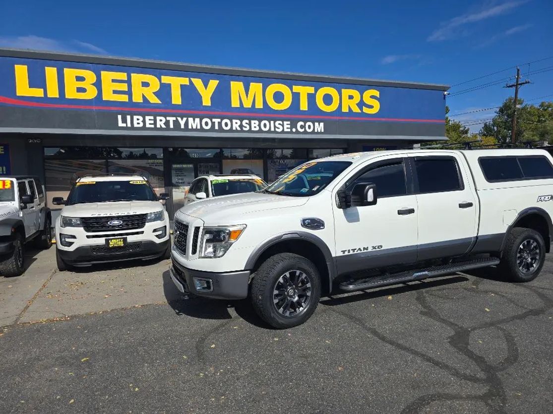 Nissan Titan