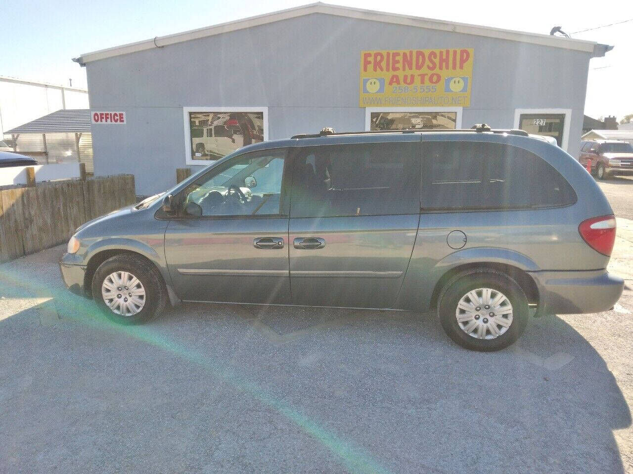 2006 CHRYSLER Town and Country
