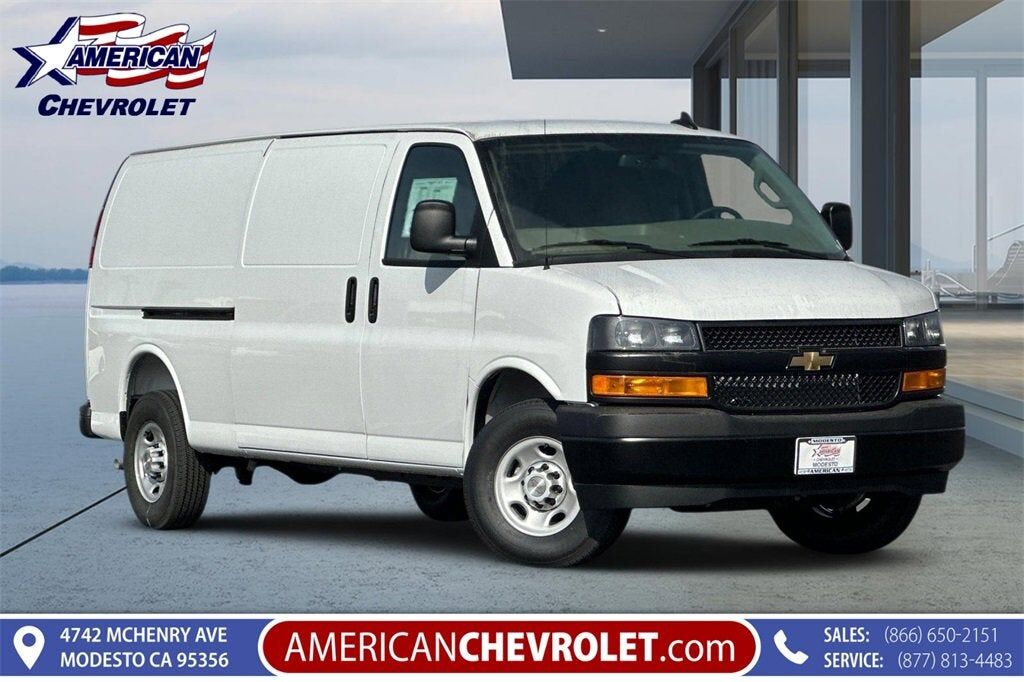 2025 CHEVROLET Express