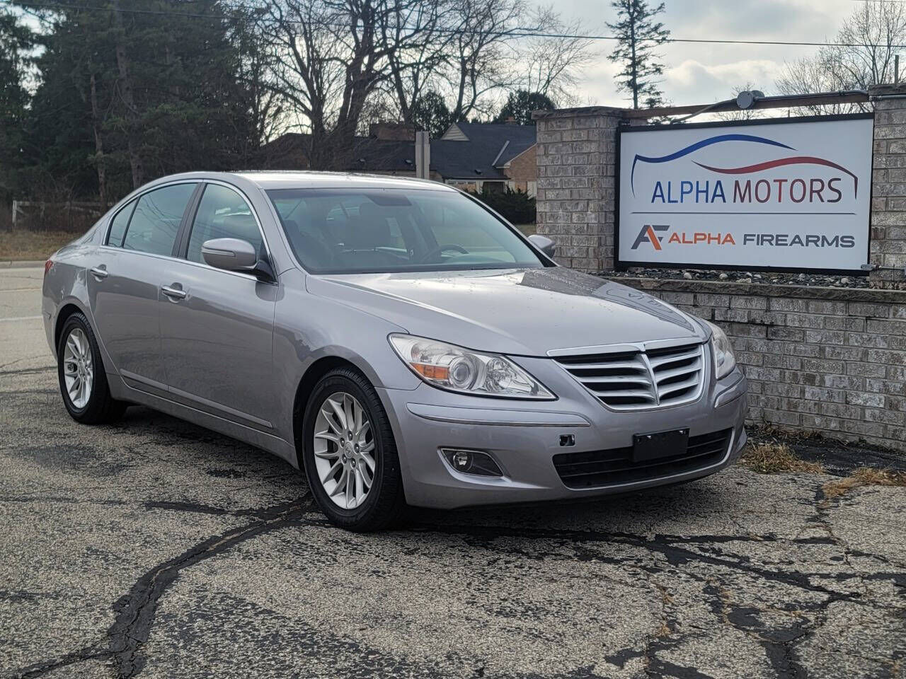 2011 HYUNDAI Genesis