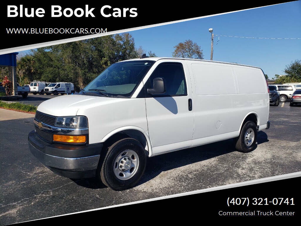 2022 CHEVROLET Express