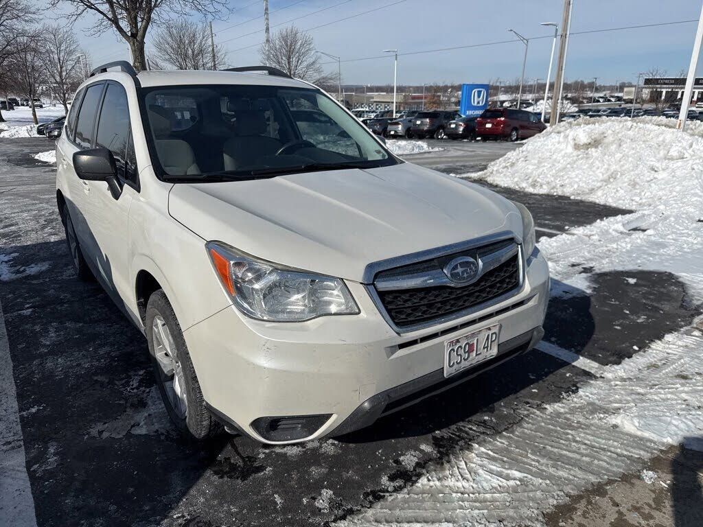 2015 SUBARU Forester