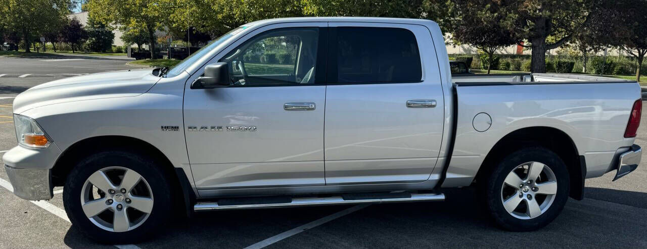 2011 DODGE Ram