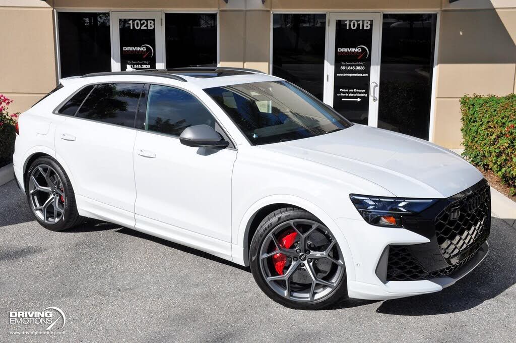 2025 Audi RS Q8