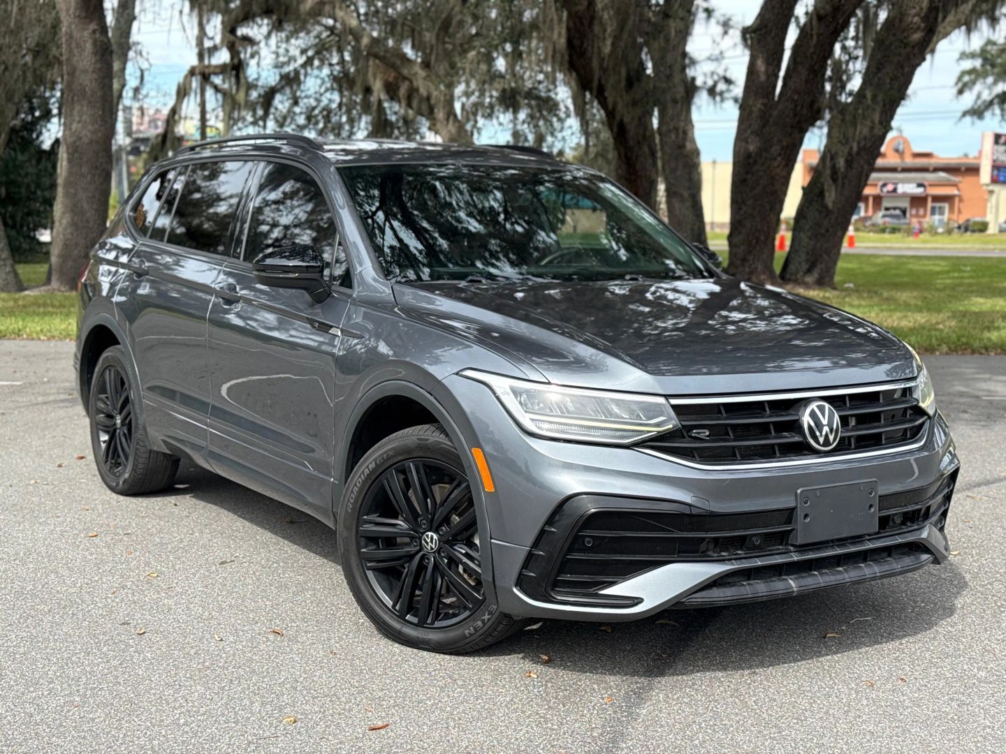 2022 VOLKSWAGEN Tiguan