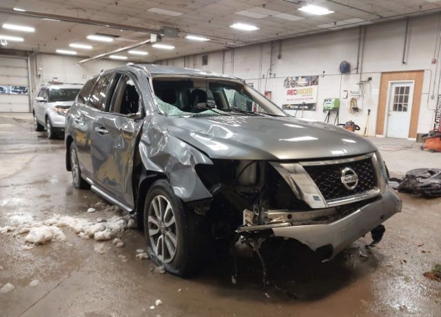 2016 NISSAN Pathfinder