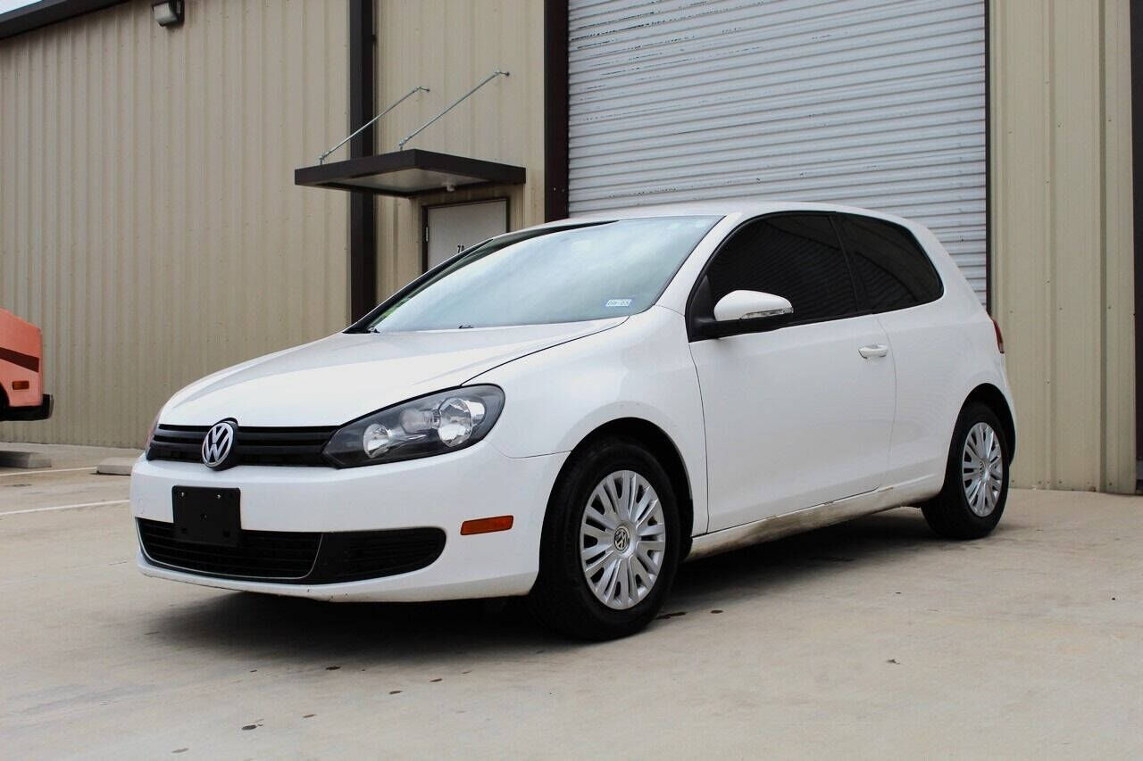 2013 VOLKSWAGEN Golf