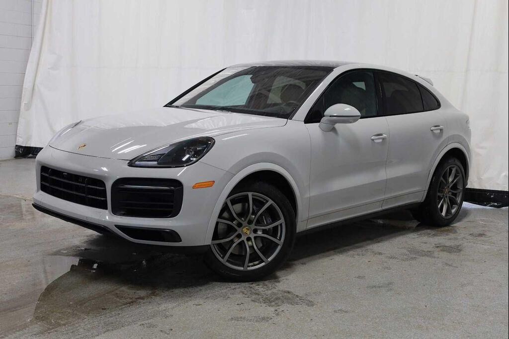 2023 PORSCHE Cayenne