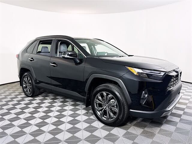 2025 TOYOTA RAV4