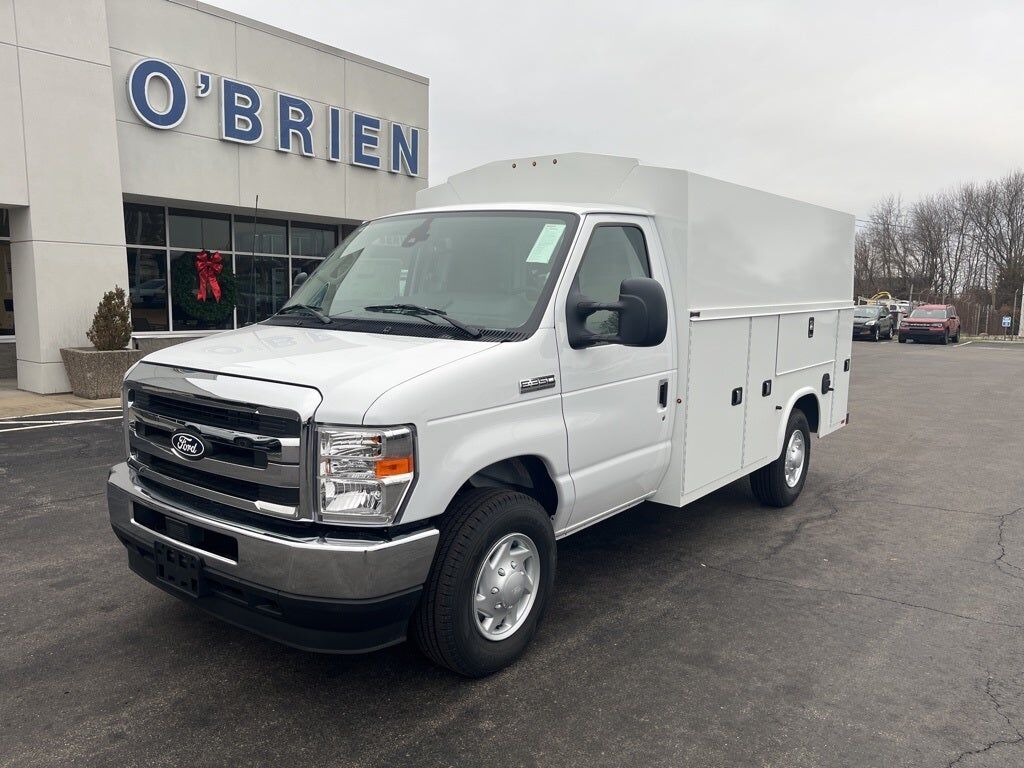 2026 FORD E-350