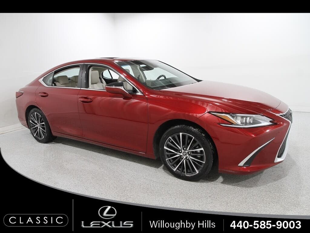 2025 LEXUS ES