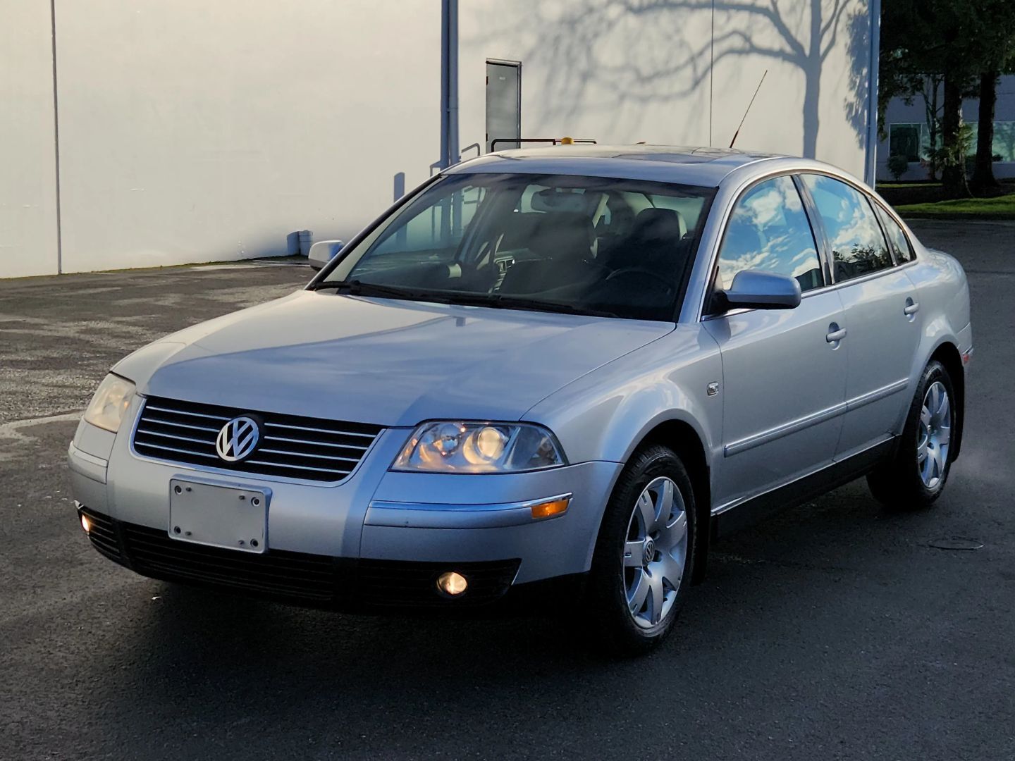 2003 VOLKSWAGEN Passat