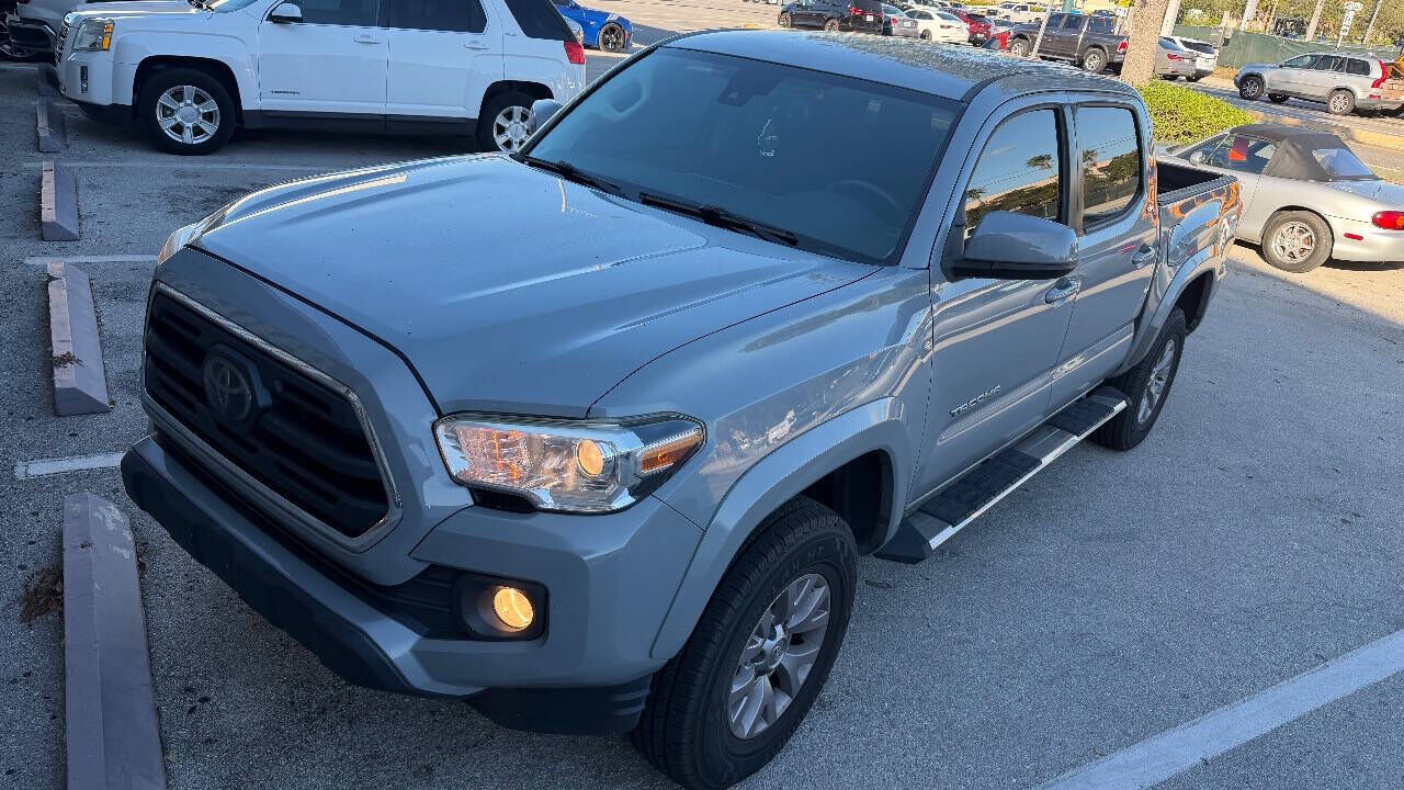 2019 TOYOTA Tacoma