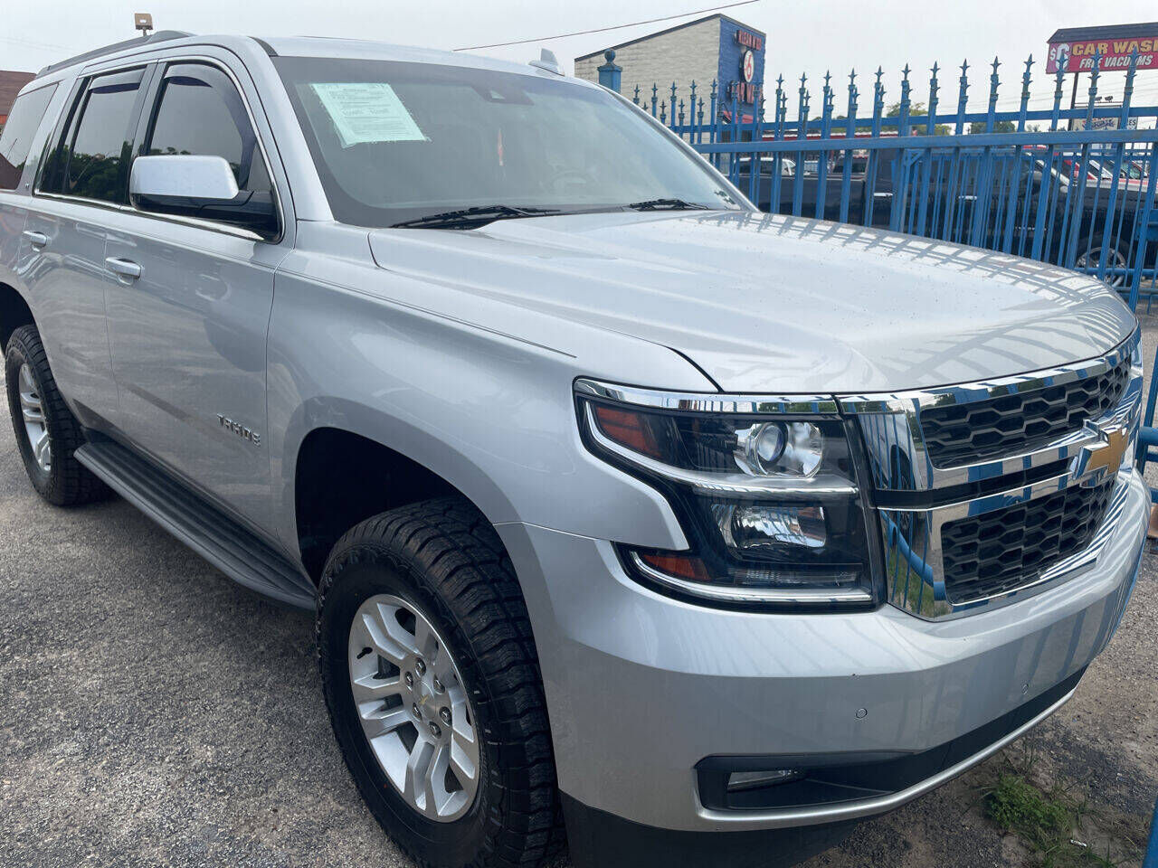 2017 CHEVROLET Tahoe