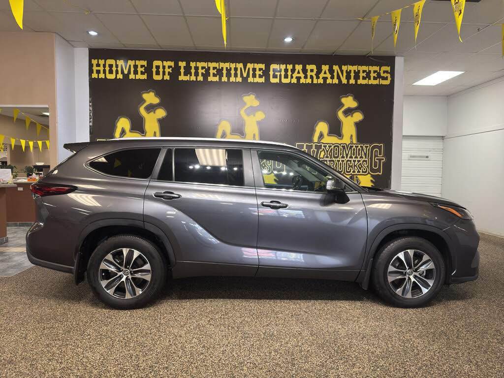 2024 TOYOTA Highlander