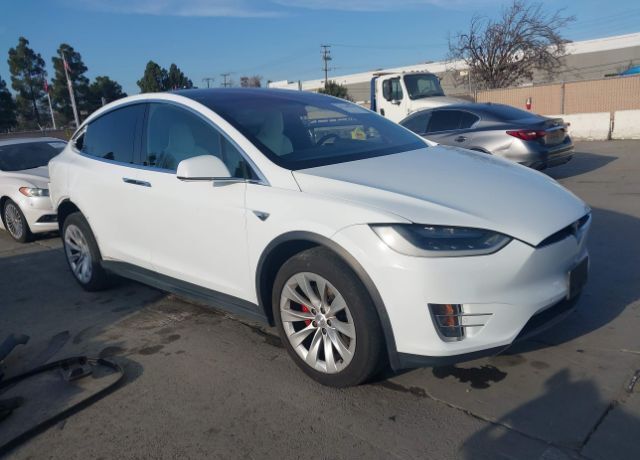 2016 TESLA Model X