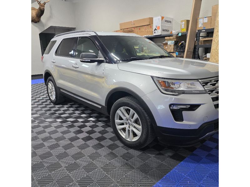 2019 FORD Explorer