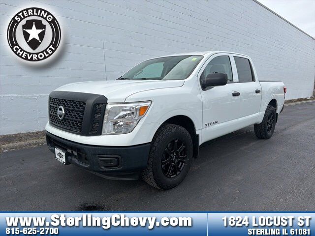 2017 NISSAN Titan