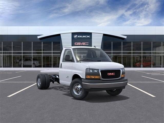 2025 GMC Savana