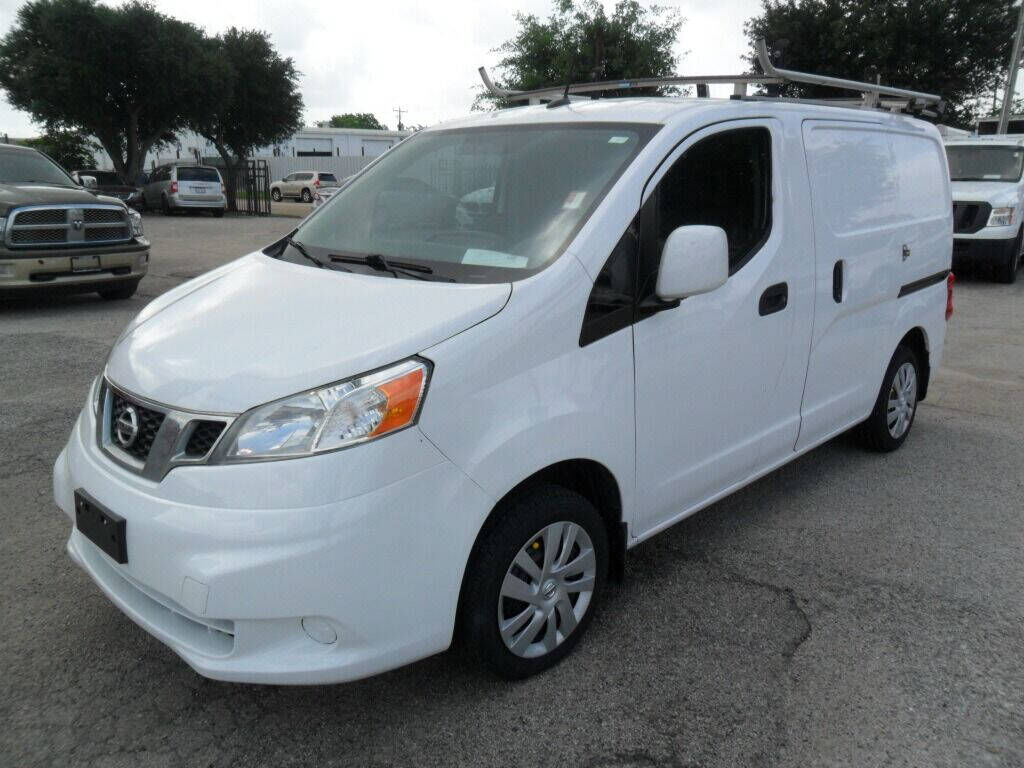 2018 NISSAN NV200