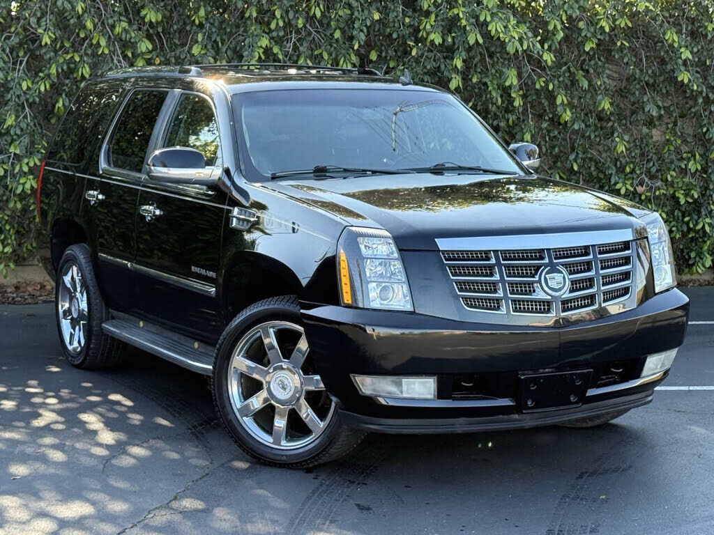 2010 CADILLAC Escalade