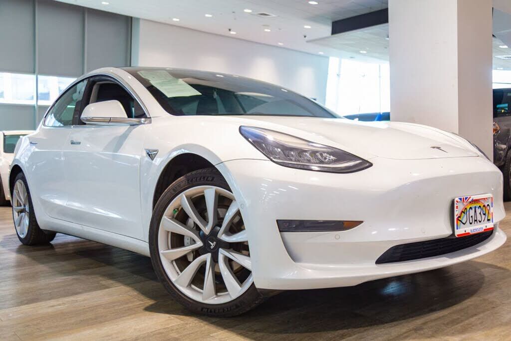2019 TESLA Model 3