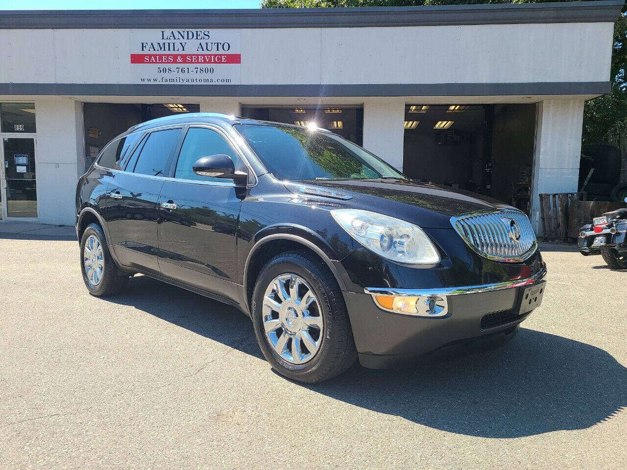 2011 BUICK Enclave