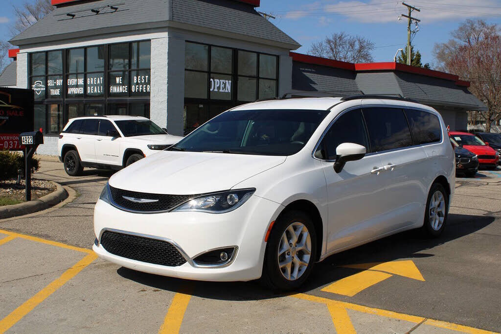 2017 CHRYSLER Pacifica