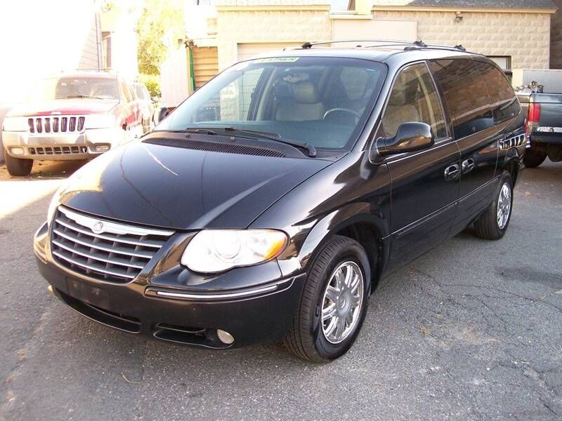 2006 CHRYSLER Town and Country
