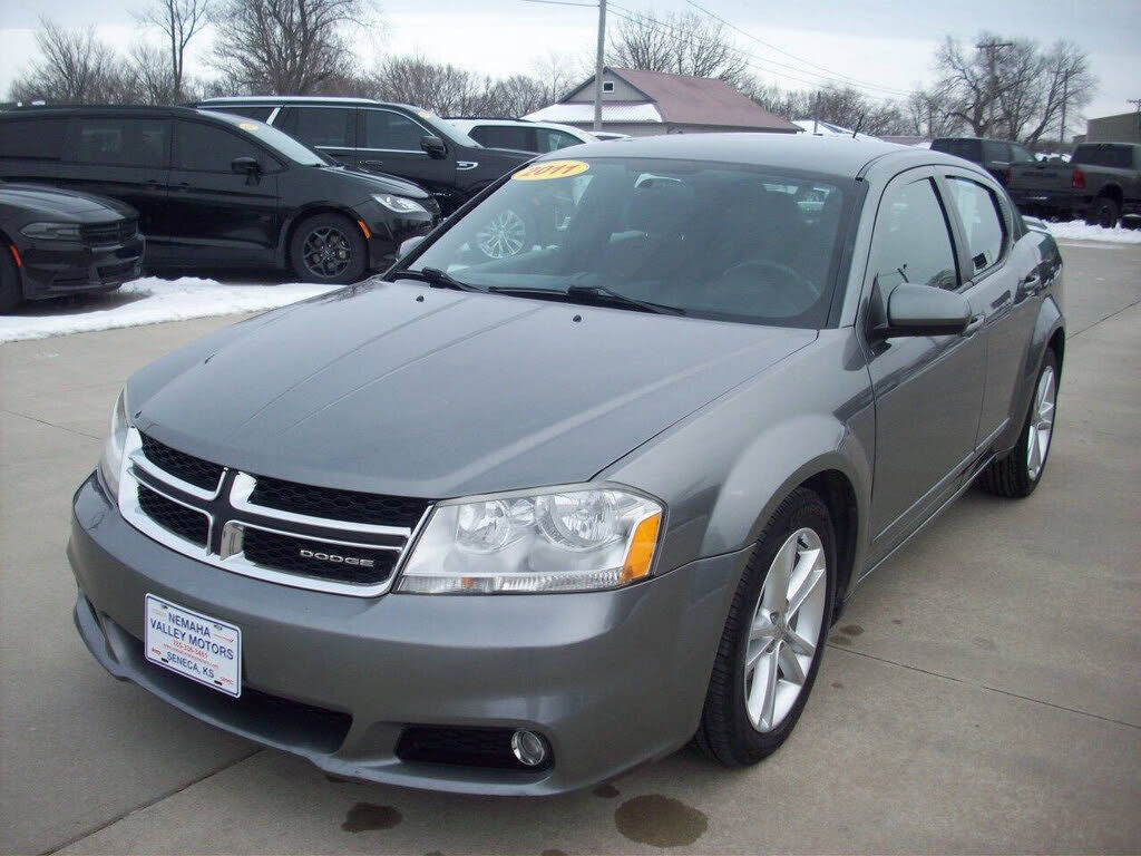 2011 DODGE Avenger