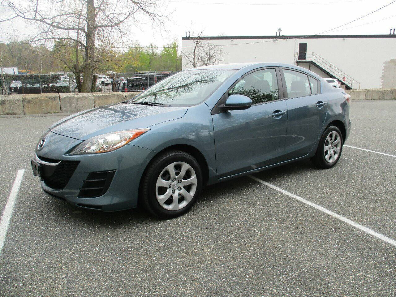 2010 MAZDA Mazda3